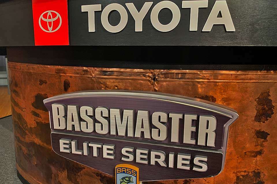 The only thing left to finish with the Toyota desk is some lighting. The crew believes the work will go down to the final minutes before Bassmaster LIVE debuts in 2019 on Thursday at 8:30 a.m. ET.
