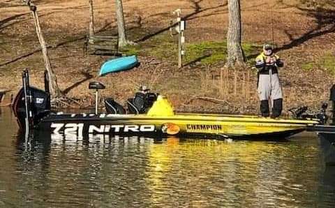 Shane Linberger takes on Lanier.