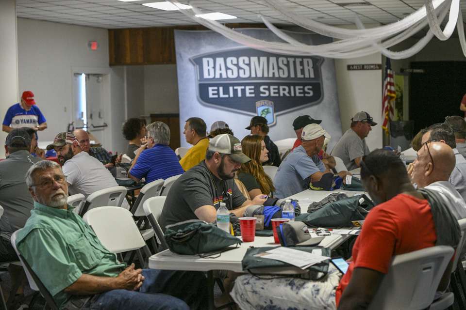Catch up with the 2019 Elites and their marshals as they settle in for the first meetings of the season!