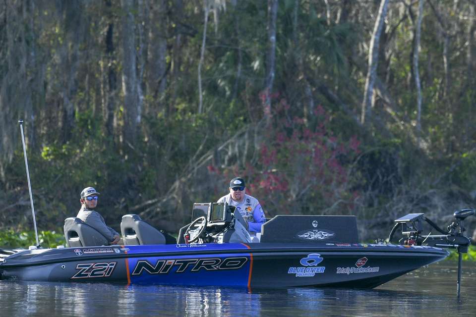 Frazier and Williamson started the morning fishing shoulder to shoulder on the same main-lake point. Williamson caught a couple of small fish, but Frazier has the hot hand and was culling by 9 a.m. he estimated he had about 16 pounds when he left the spot. 