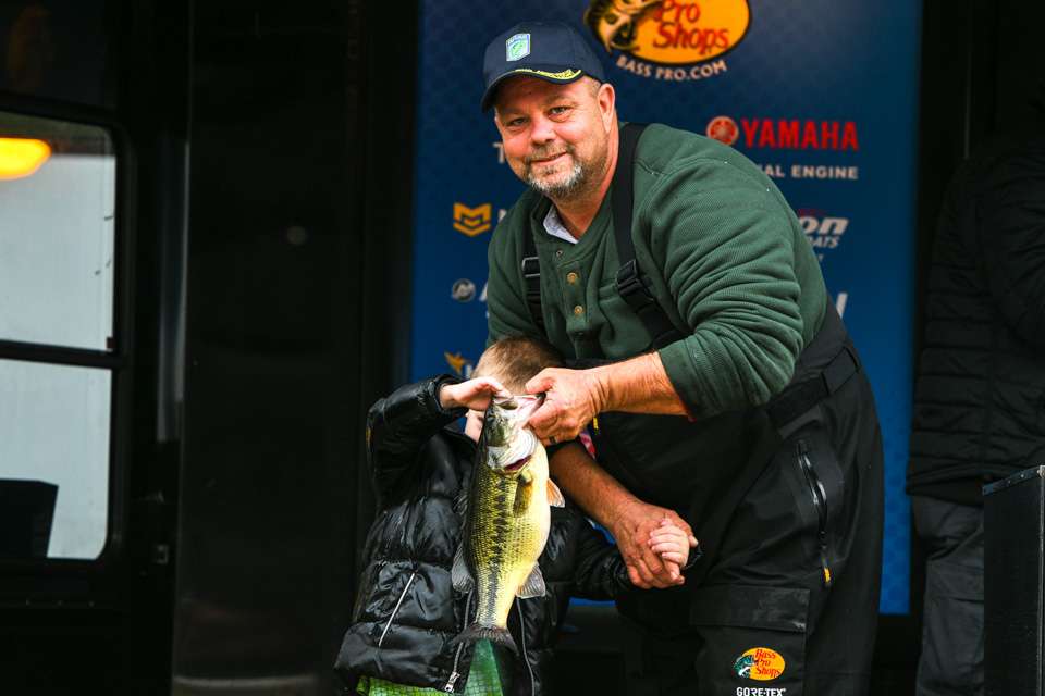 Dwight Minouge, 16th place co-angler (12-11)