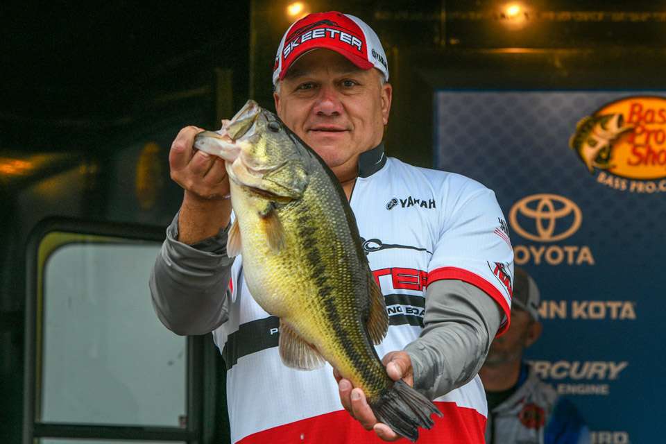 Gary Adkins, 30th place (24-9)