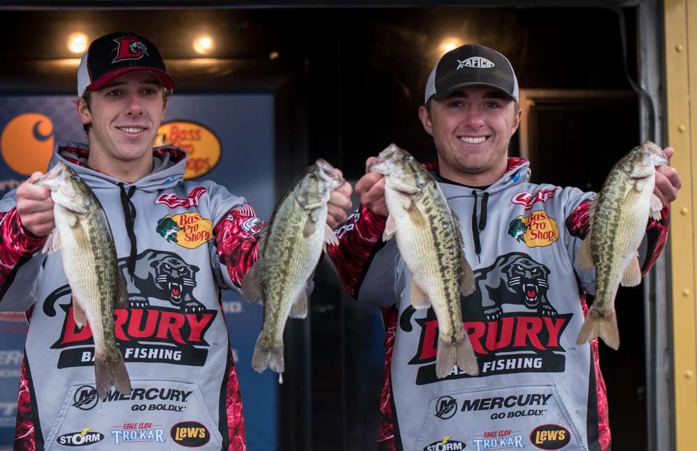 Cole Breeden and Cameron Smith of Drury University (4th, 33-4)