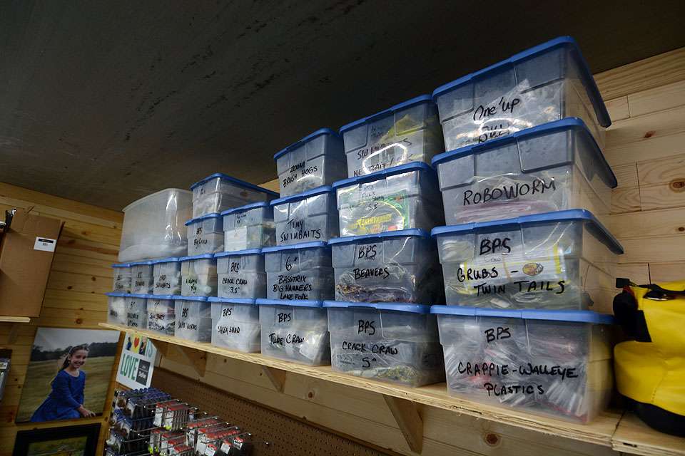 On a shelf filled with bass baits the box labeled âBPS Crappie Walleye Jigsâ seems out of place. Not so with DeFoe. He digs into this box of tricks when an extreme ultra-light, finesse tactic is needed for finicky bass.  