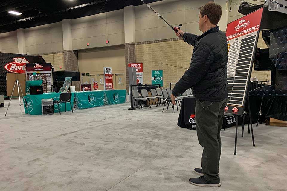 Waiting for Facebook Live to begin on Championship Sunday, Ronnie Moore borrows a rod at the Berkley Tank and pitches the lure into a trash can -- made it on the second try. (He had no idea I took this and will post it to his social media, Iâm sure.)