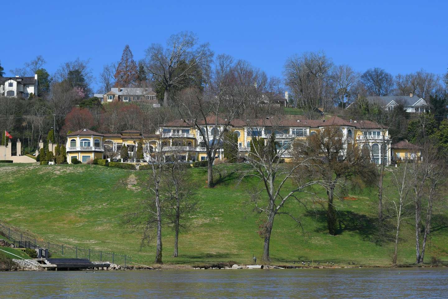 Moving on and closer to downtown Knoxville. Behold Villa Collina, at 40,000 square feet the largest home in the entire state, not to mention on the lake. Itâs up for sale, too, for $15 million. Perfect place to throw a Bassmaster LIVE watch party. 