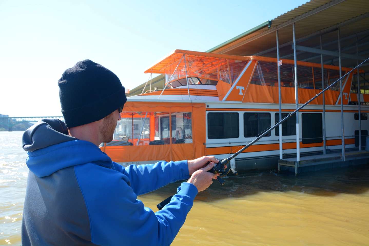 This houseboat likely belongs in the Vol Navy, which dates back to the 1960s. 
