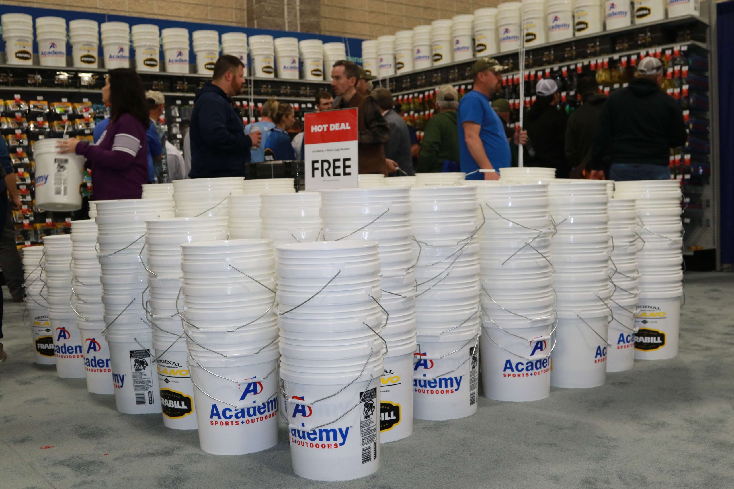 Academy provided free branded buckets for customers to carry their Expo purchases.