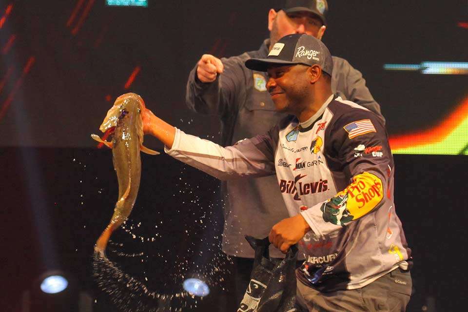 Mark Daniels Jr. with biggest fish on Day 2. 