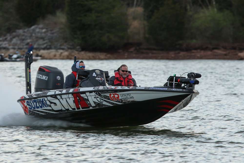Gerald Spohrer races to his starting spot and Jordan Lee gets to work on the first morning of the 2019 GEICO Bassmaster Classic presented by DICK'S Sporting Goods.