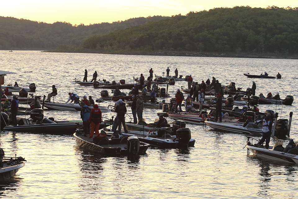 Competition is underway at the 2019 Mossy Oak Fishing Bassmaster High School Central Open presented by Academy Sports + Outdoors at Norfork Lake.