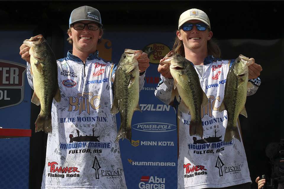 Isaac Duncan and Fisher Young of Blue Mountain College (4th place, 44-7)