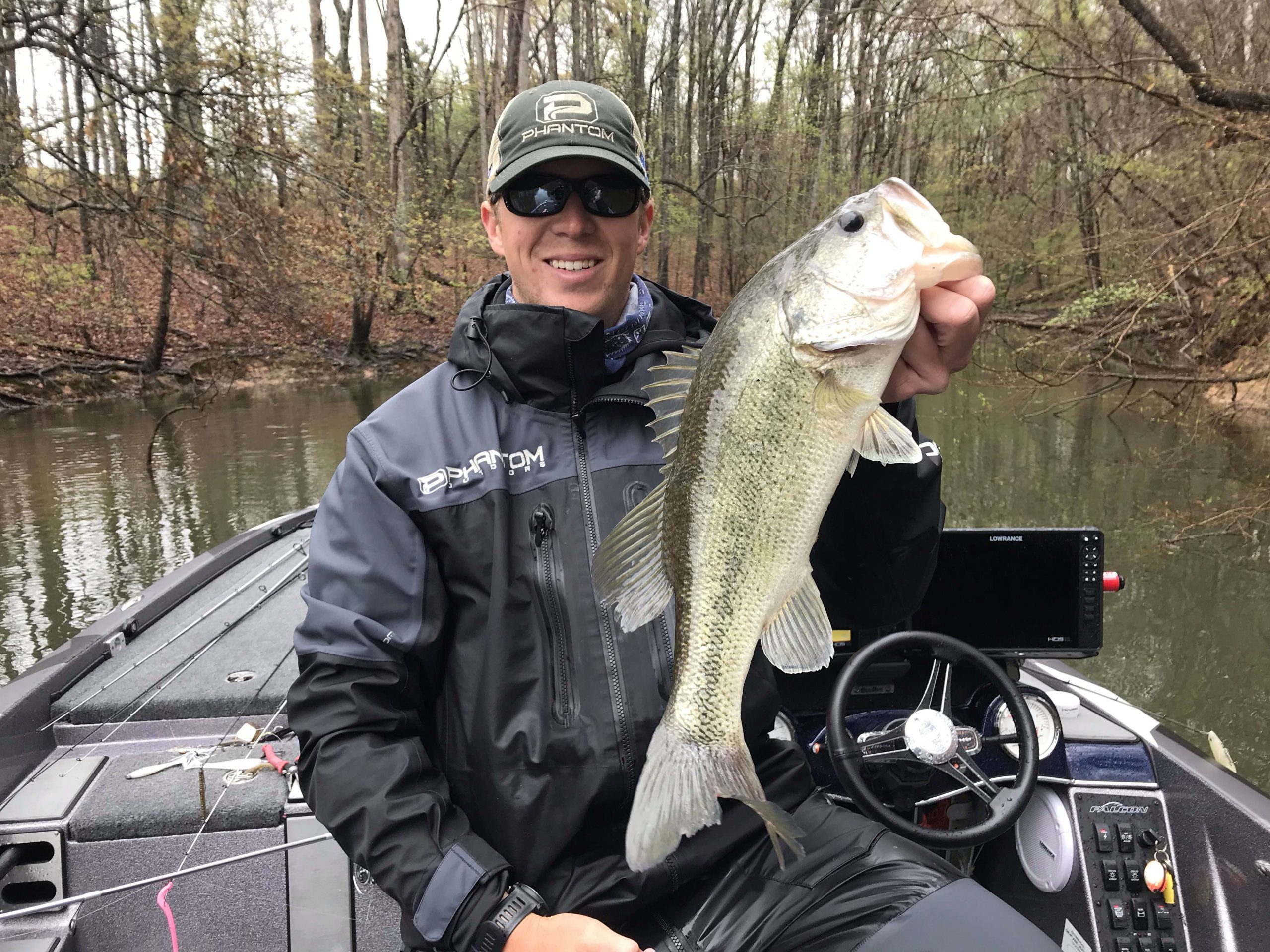 Another cull for Walters, who has slowly been upgrading his bag. He just needs those 1-2 big bites to let him fish tomorrow.