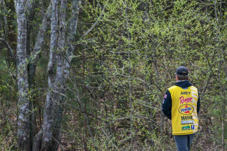 Get a look at part of Matt Arey's and Stetson Blaylock's Day 3 at the 2019 Bassmaster Elite at Lake Hartwell.