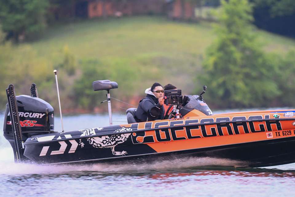 Follow along as the pros and co-anglers head out for a day of Alabama bass fishing for the Basspro.com Bassmaster Central Open on Smith Lake.