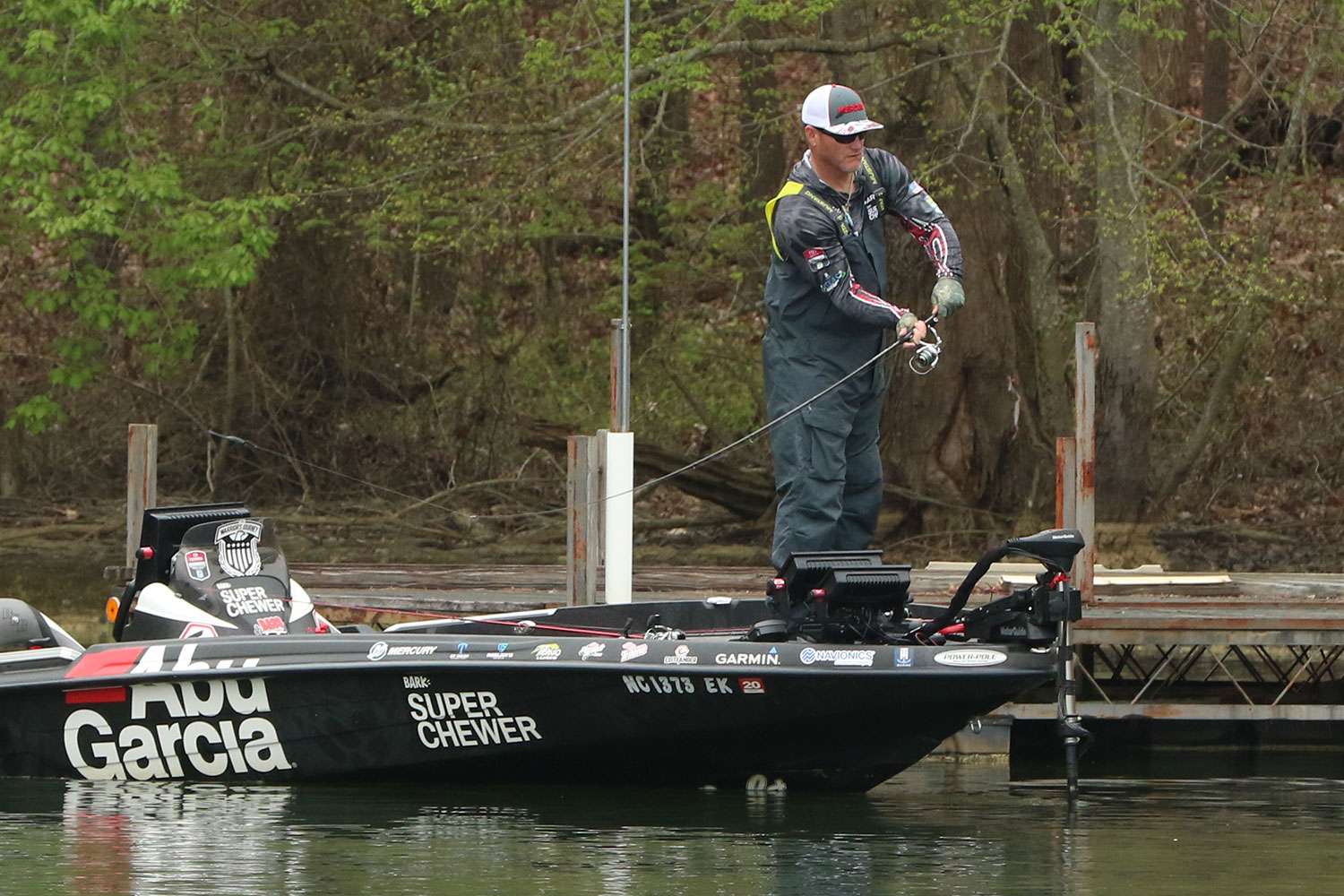 Hank Cherry took advantage of some bedded bass on the final day of the 2019 Bassmaster Elite at Lake Hartwell.