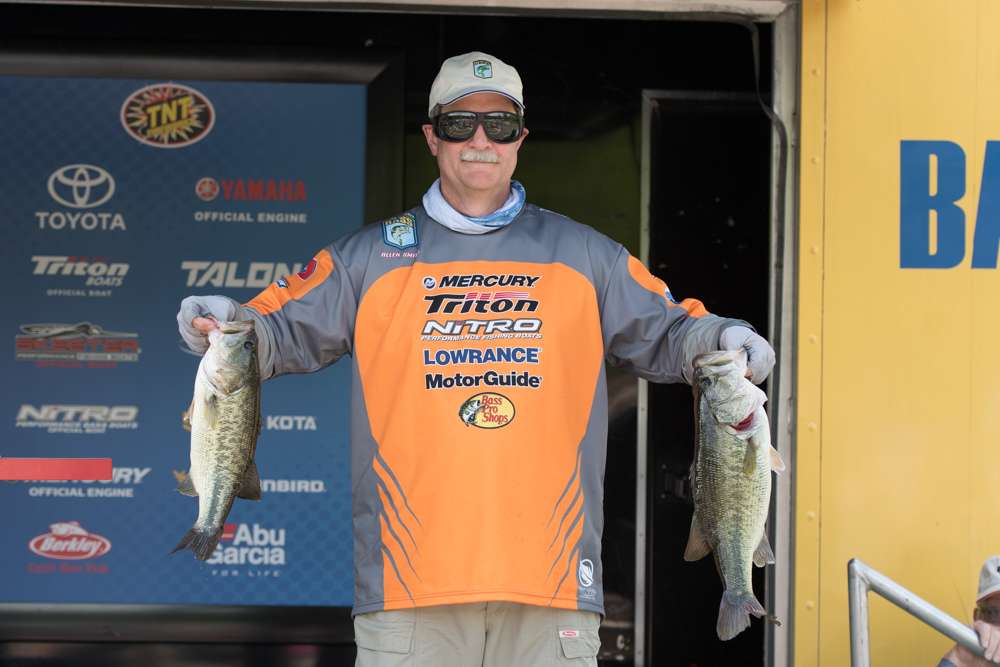 Allen Smith, co-angler, Team Tennessee (17th,9-12) 