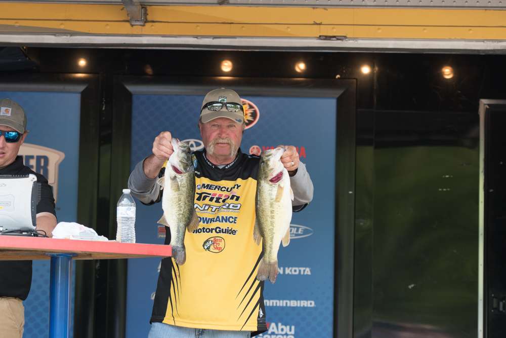 Glen Shoemaker - NW - 85th0 10-14 00 Co Angler