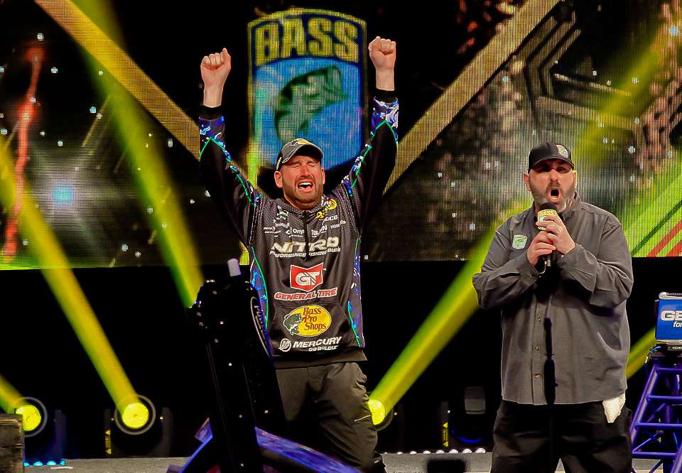 In the end nobody could hold off Defoe and he would become the champion of the 49th Bassmaster Classic. 