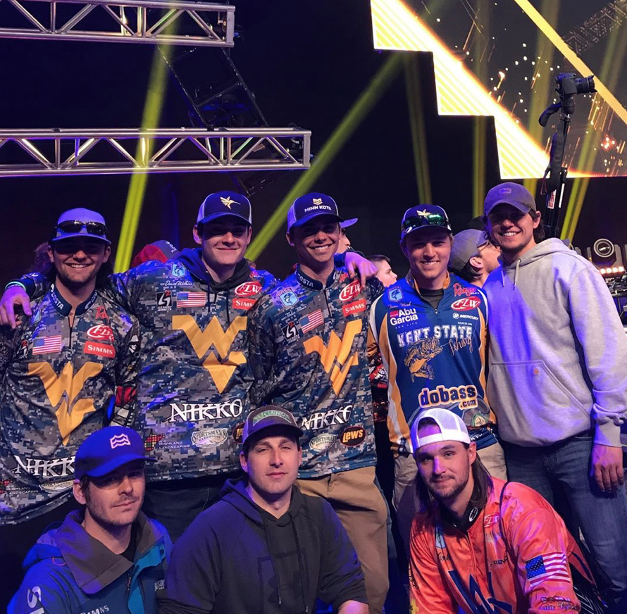 @tanner_ward_fishing Anglers from West Virginia, Kent State and Wallace State-Hanceville pose for a photo.