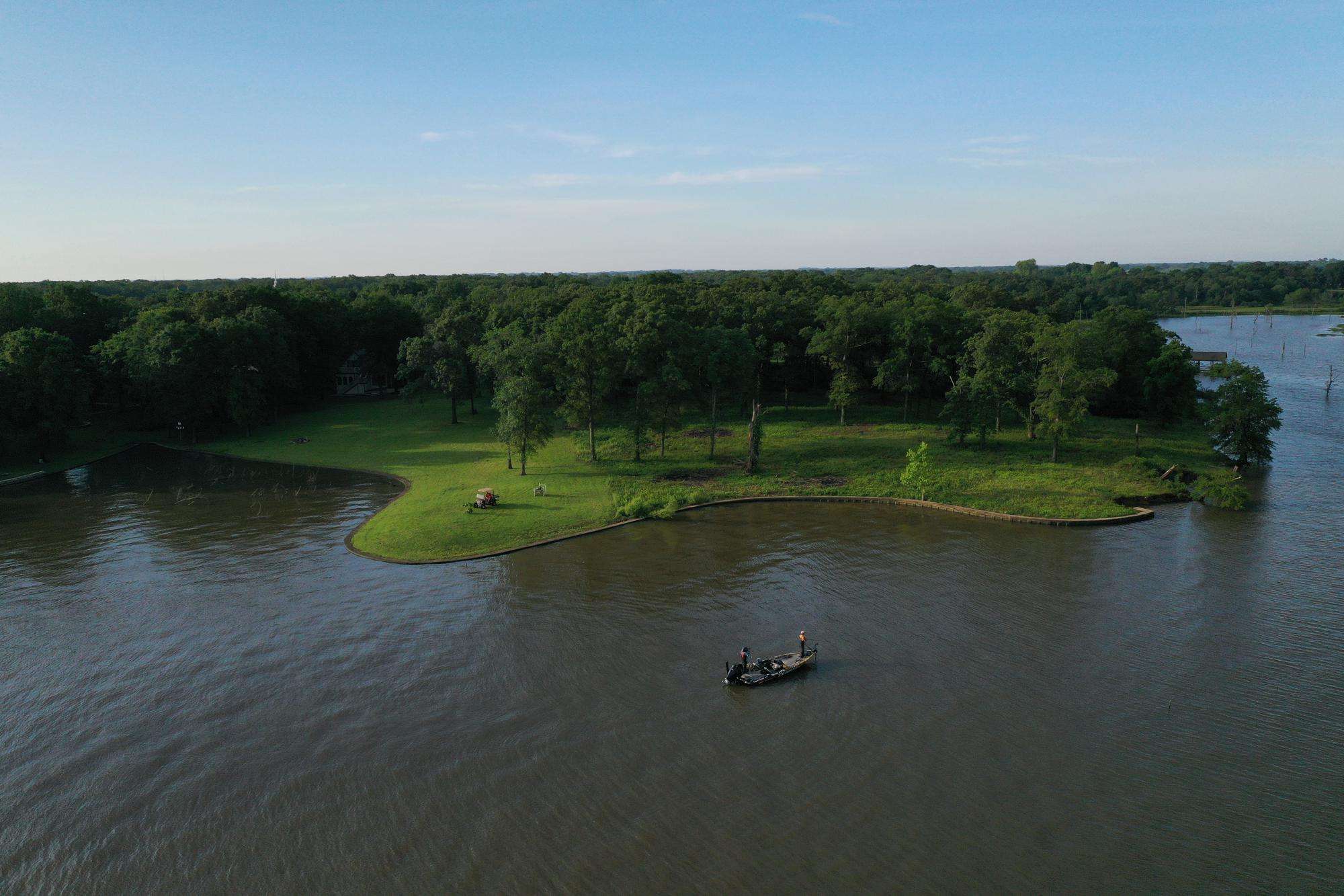 Enjoy an aerial view of the top fishing spots that produced the Top 10 bags at the 2019 Toyota Bassmaster Texas Fest benefiting Texas Parks & Wildlife Department. </p>
<br> Drew Benton caught quite a few big fish from this spot this week.