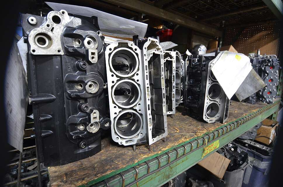 These engine blocks have all been renewed and are ready to be assembled. Blackbird has many engine blocks on hand. If they donât have one for your outboard, they can usually get one and have it rebuilt before you get there. 