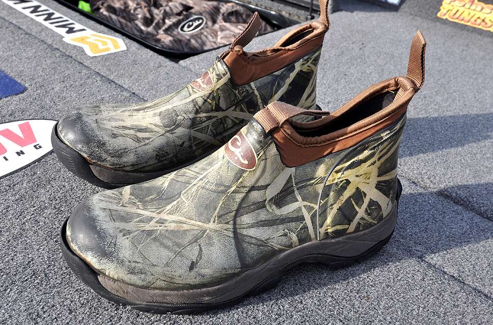 The DPF boots keep Lowenâs feet dry in torrential downpours and warm in cold weather.
