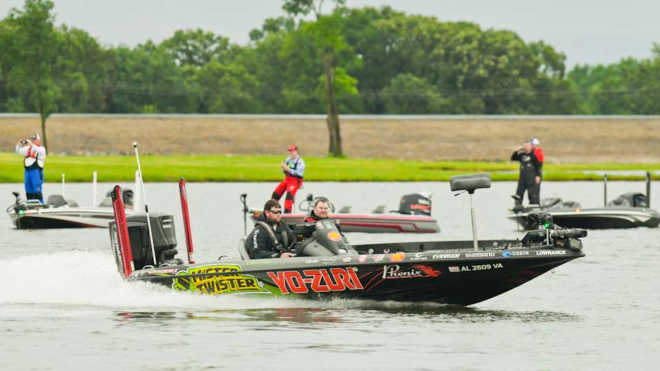 See the Elites race to their starting spots on the first morning of the 2019 Toyota Bassmaster Texas Fest benefiting Texas Parks & Wildlife Department!