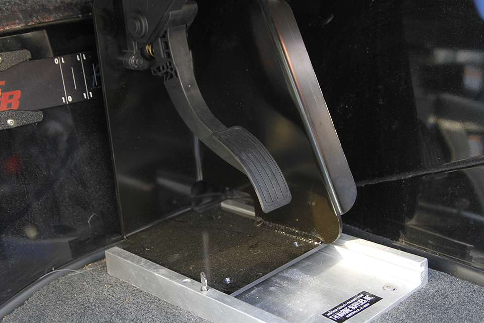 The foot pedal for his Evinrude G2 looks like what you'd see in a car or truck.