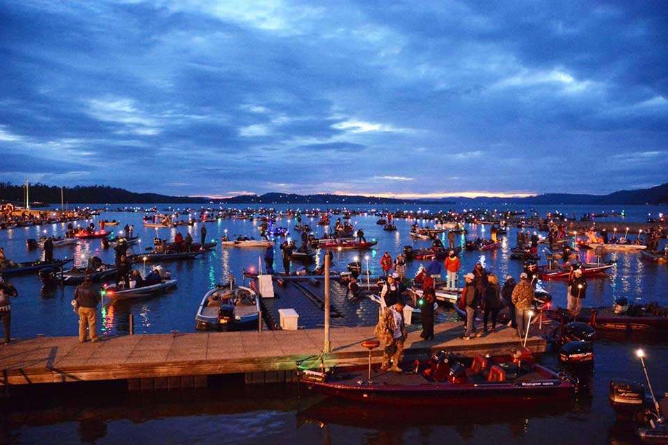 Besides vying for the $100,000 first-place prize and a title on Guntersville, the 75 anglers will be seeking to get back to there as the fishery and Birmingham host the 50th Bassmaster Classic next year. 