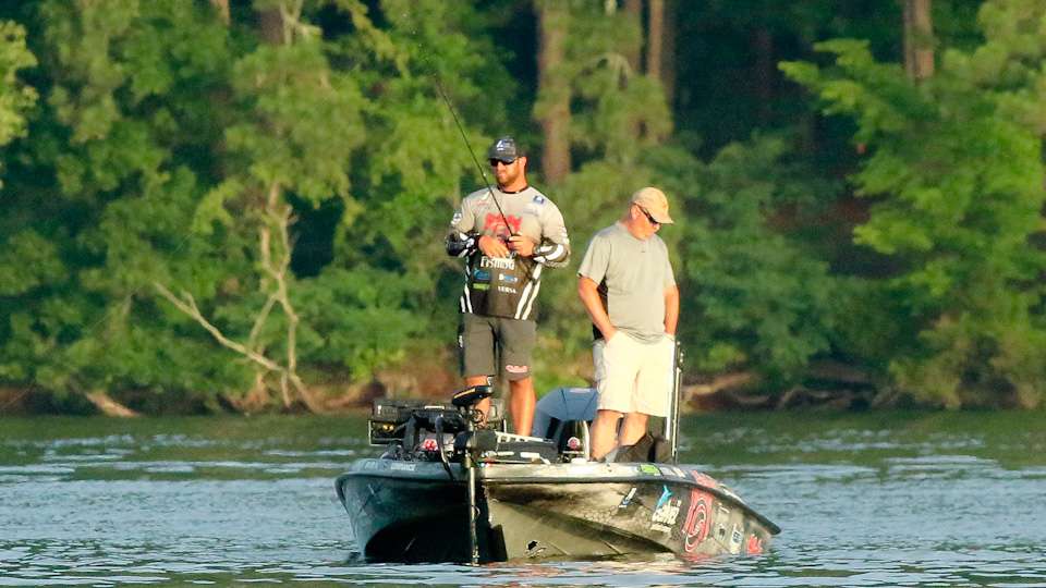 Catch up with Quentin Cappo and Jason Williamson as they tackle the first hour of competition Day 1 of the Academy Sports + Outdoors Bassmaster Elite Series Tournament at Lake Guntersville.