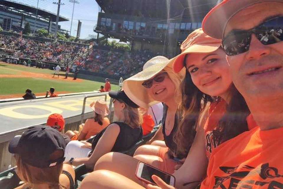 Some of the Elites spent some time away from the sport, and baseball was the choice for Jay Yelas, who wrote, âSoaking up the sun with the family at the old ballpark today.â