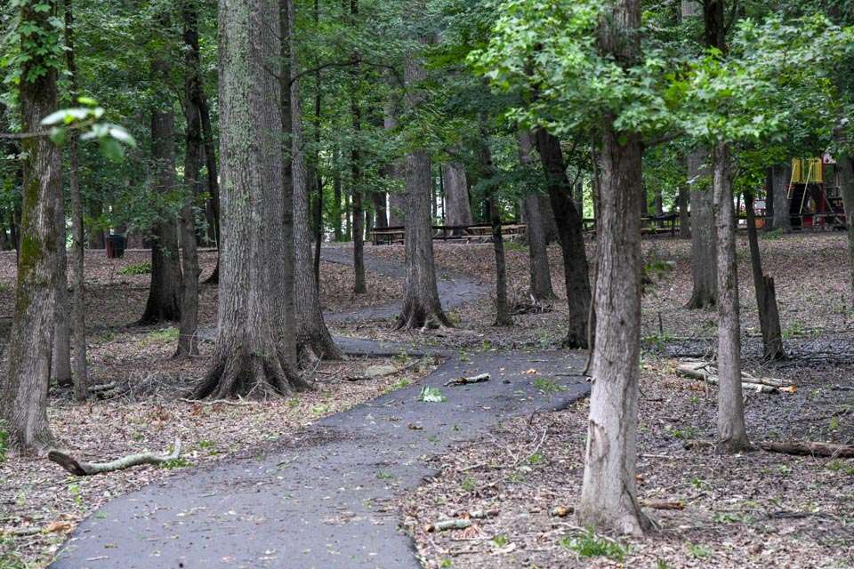 There also are plenty of green spaces in Scottsboro. For instance, King Caldwell Park offers beautiful walking trails and picnic areas.