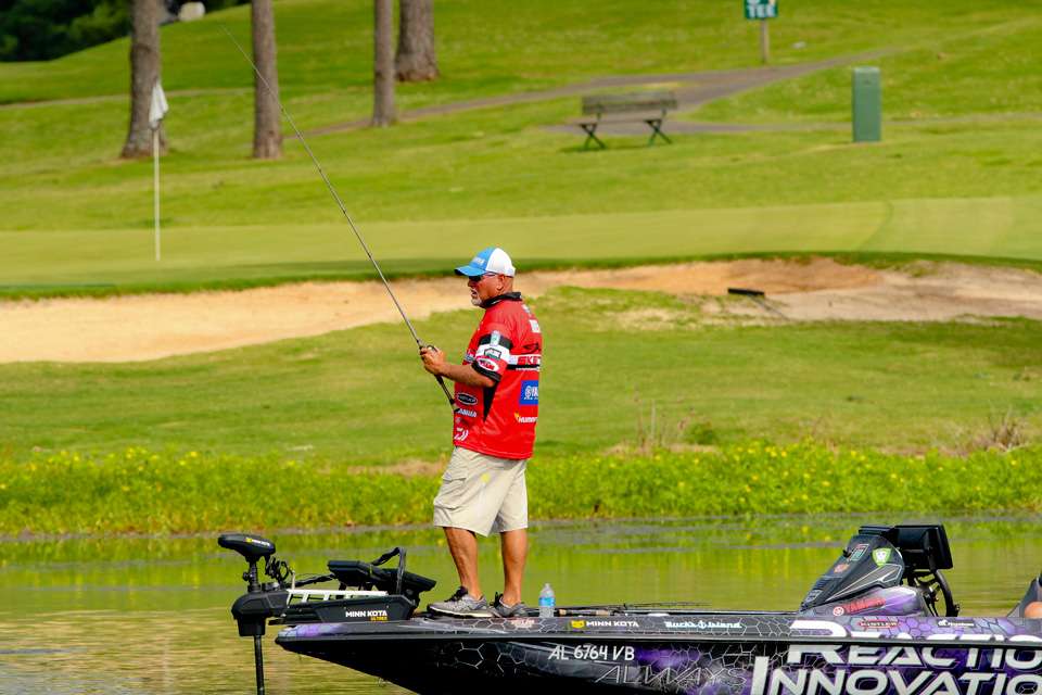 A look at Matt Herren's Day 2 at the Academy Sports + Outdoors Bassmaster Elite Series Tournament at Lake Guntersville.
