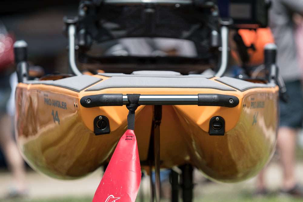 With a quick wheel attachment, or a second person helping at the front, the large rear handle makes maneuvering the Pro Angler on land easy. 