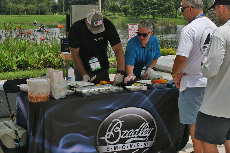 The Bradley Smoker garnered attention with the smell of brisket. The booth was busy giving out samples of the smokerâs handiwork since they couldnât put it to work indoors during the week.