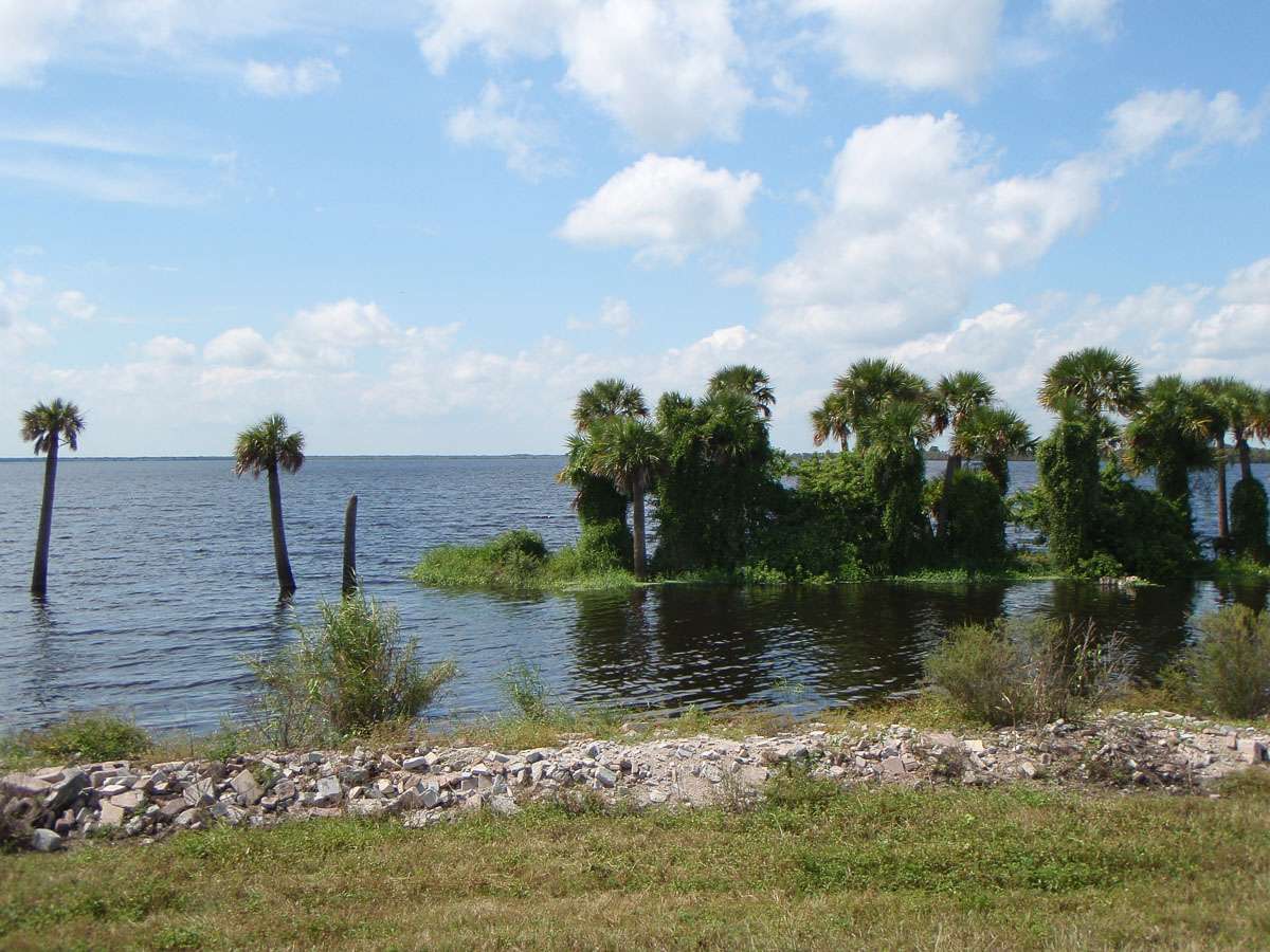 <h4>16. Stick Marsh/Farm 13, Florida </h4> <i> [6,500 acres] </i><br><br> This body of water is too small to host a tournament. However, the reports coming from anglers in the area demand that this fishery make the rankings. Actually, according to a member of the media who lives very near there, the Stick Marsh may be the best numbers lake in Florida right now. That said, it is Florida, and big fish swim here, as well. The Florida TrophyCatch program shows that 11 fish over 8 pounds have been registered from here, with a 10-pounder being the biggest.