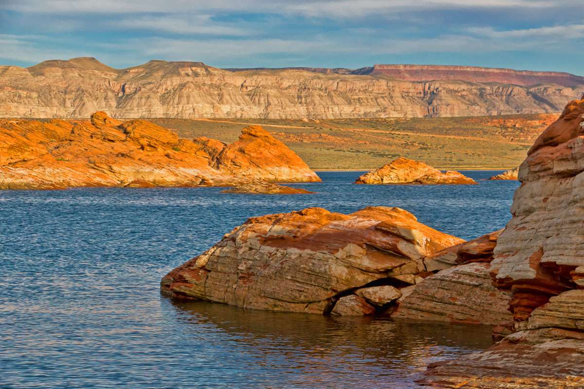 <h4>17. Sand Hollow Reservoir, Utah </h4> <i> [1,300 acres] </i><br><br> The bad news is that the average largemouth at Sand Hollow remains smaller than what was being caught a few years ago. The good news, however, is there are enough trophies swimming the clear waters here to make this one of this yearâs top Western destinations. Big bass during a Southern Utah Bass Anglers event held in mid-February weighed 7.25 pounds. Note that thereâs a six-bass limit here, in which only one can be over 12 inches. 
