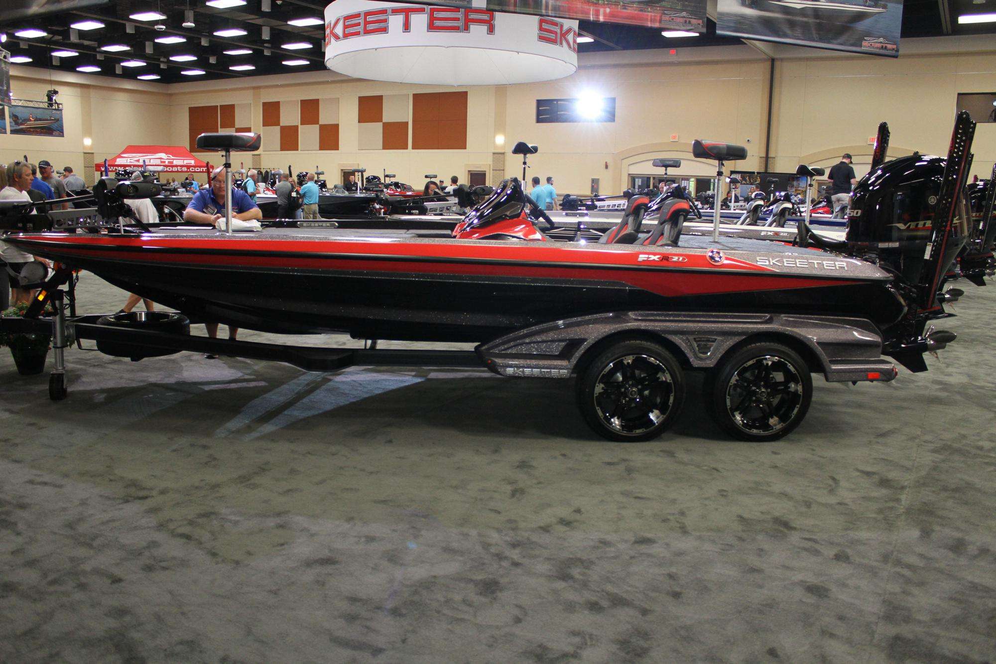 Skeeter Boats introduced their new FXR lineup of bass boats at their 2020 Southeastern Dealer Meeting in Longview, Tex. July 15 to 17, 2019.  The new boat comes in two sizes; 20â4â and 21â4â models, all equipped with Yamaha 250 SHO motors and three trim levels.  </p>
The first is Limited, which features eight color schemes, and packaged with Humminbird / Minn Kota and dual Power Pole Blades.  Next is the Apex edition; which features the Humminbird / Minn Kota gear, four special color packages, a different custom wheelset and a T-H Marine Atlas hydraulic jackplate.  Finally, the FXR Select; which allows the customer to order their color options and features.