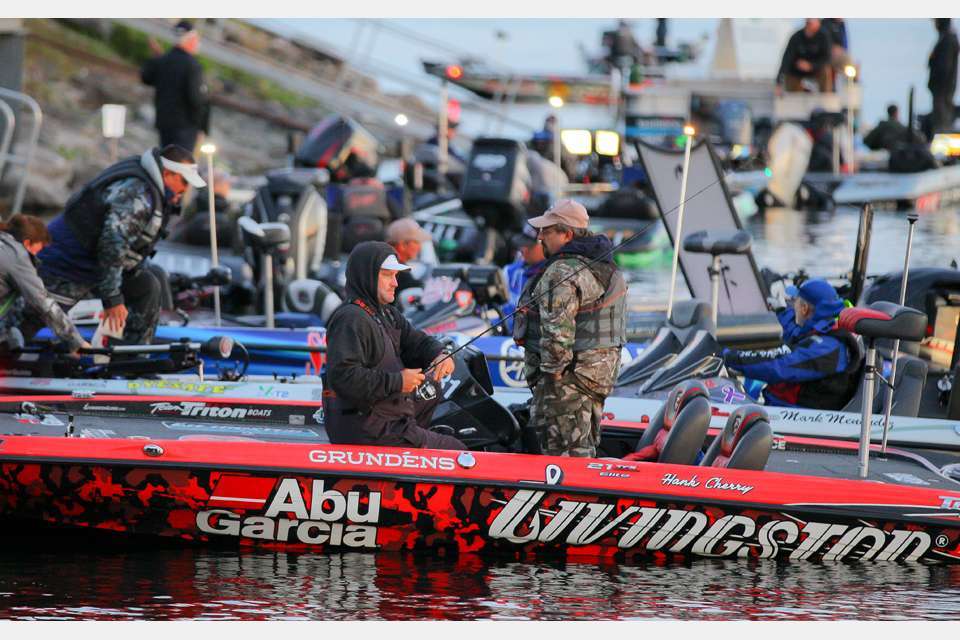 Besides the first-place prize of $100,000, anglers will be vying for AOY points. With two win-and-youâre-in berths from Basspro.com Opens to the Classic already left open, the qualifiers from the Elite AOY standings now falls to 42nd place. Hank Cherry stands well within the cut at 22nd with 440 points, and he is 62 out of the lead and 74 points from Bill Weidler in 42nd.