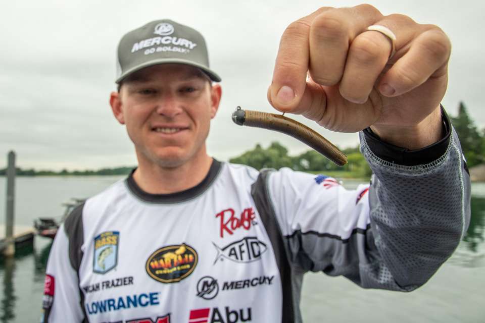 <b>Micah Frazier (87-4; 1st)</b><br>
A Yum Ned Dinger fashioned into a Ned rig with a 1/8-ounce mushroom jighead produced the best for Micah Frazier. Strikes came in current breaks along the main river channel. 

