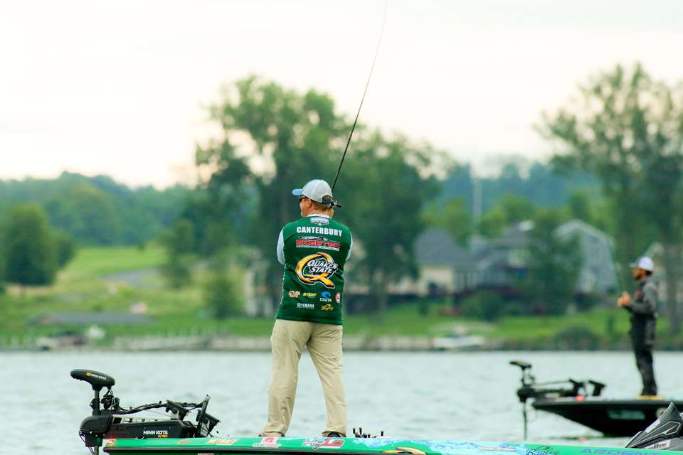 Head out early with Scott Canterbury on the first morning of the 2019 SiteOne Bassmaster Elite at Cayuga Lake!

