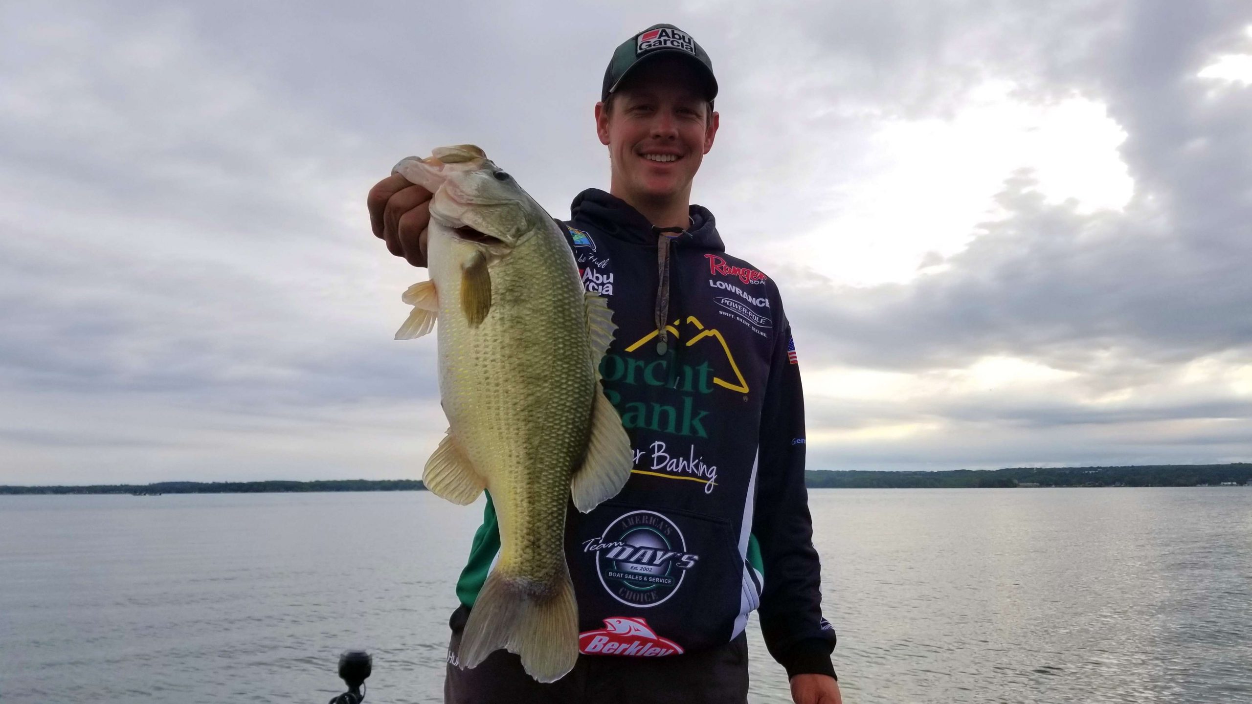 Another nice one for Mike Huff.