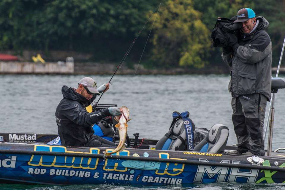 Brandon Lester, who held the Day 2 lead before finishing third, might have lost the winning fish on Bassmaster LIVE. He had a 6-pounder on the line and finished just 1-2 back of the winner. Kevin VanDam, who had won on the St. Lawrence the year before with a total weight of 90-3, remarked that, âThis is the best smallmouth tournament ever in the history of man.â
