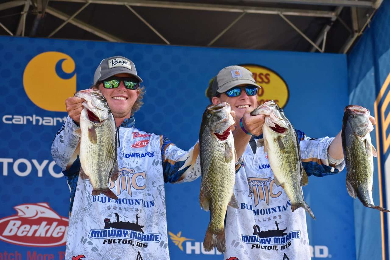 The team from Blue Mountain College in Northeastern Mississippi flashed a good limit and big smiles. 