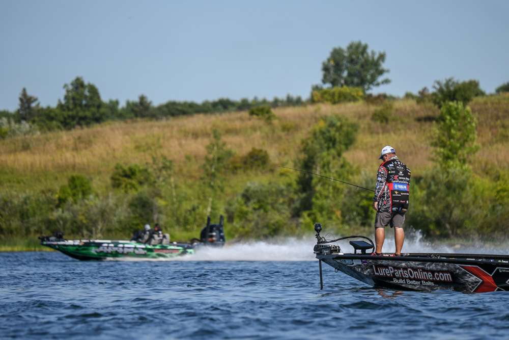 Catch up with Bill Lowen early on the second morning of the 2019 Berkley Bassmaster Elite at St. Lawrence River presented by Black Velvet! 