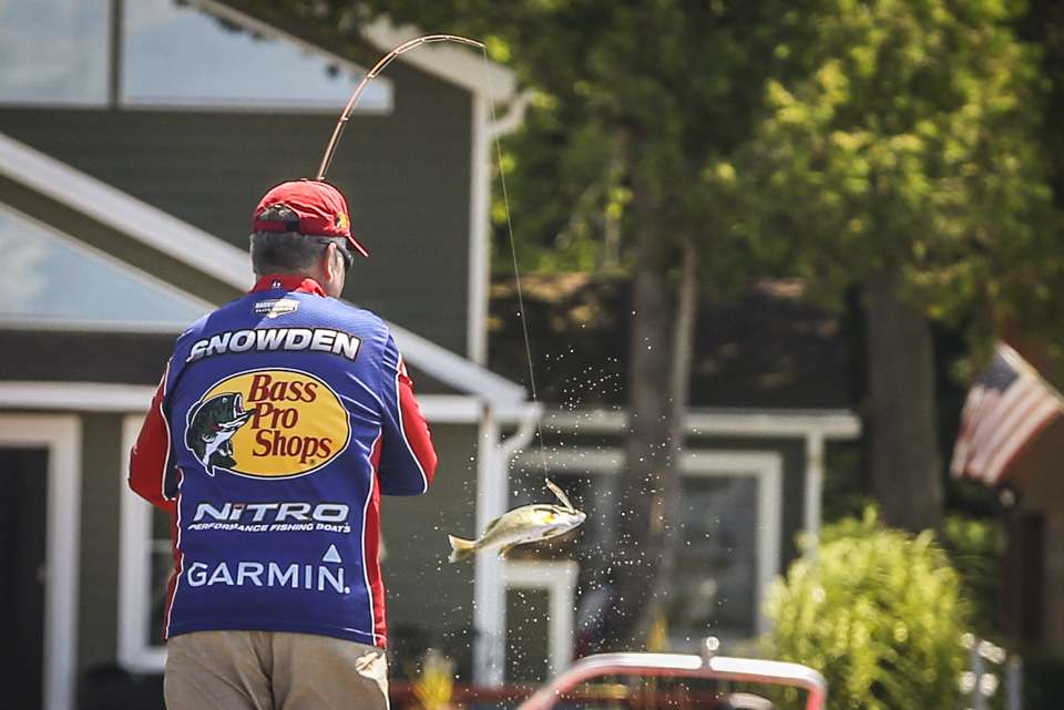 Tag along with Brian Snowden as he gets it done on Day 1 of the 2019 Berkley Bassmaster Elite at St. Lawrence River presented by Black Velvet!