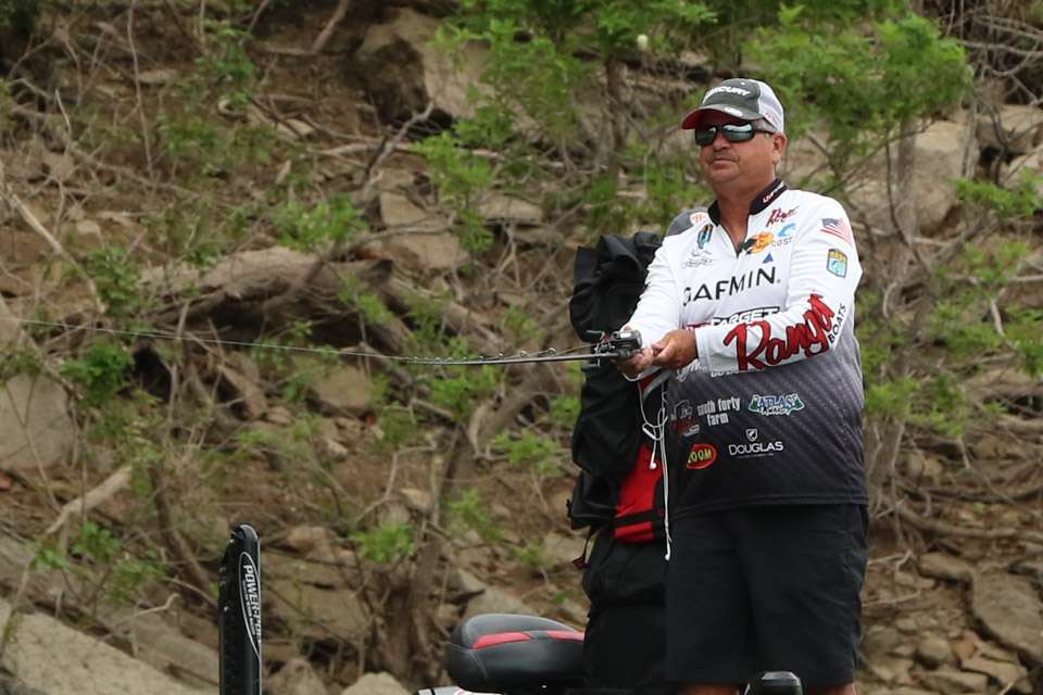 <h1><b>5</b></h1>
<b>CLASSIC REBOUNDS</b><br>
The Classic picture is coming more into focus. The top 42 after St. Clair advance to the 50th anniversary event on Lake Guntersville out of Birmingham, Ala., and Todd Auten improved his hopes at Tenkiller. He entered on the outside looking in, and things looked rather grim after weighing only four fish on Day 1 and standing 51st. A steady climb saw him finish ninth and jump to 39th in the AOY standings with a 20-point cushion of falling out.