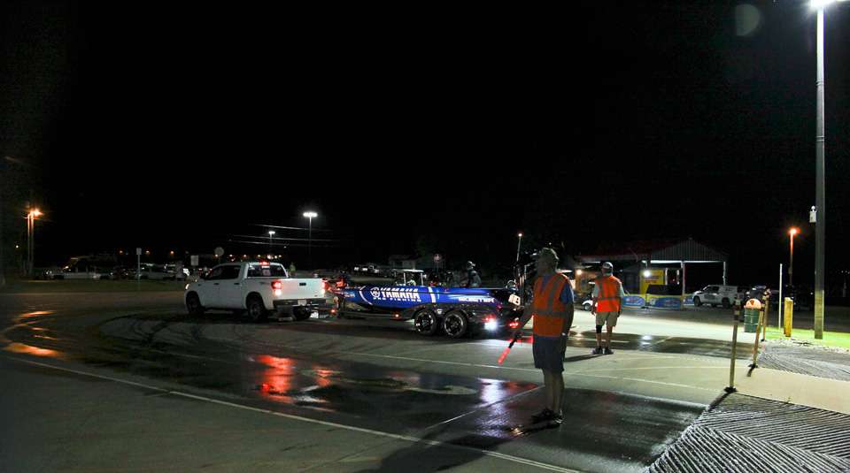 The pros and cos head out for Day 1 of the Basspro.com Bassmaster Central Open on Grand Lake.
