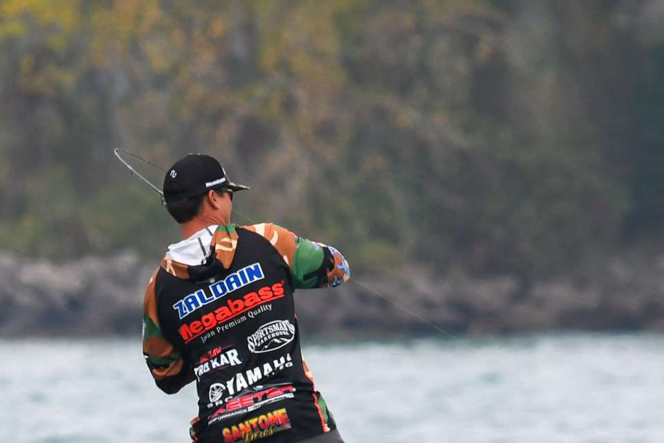 Zaldain swings for it on the final day of the 2019 Toyota Bassmaster Angler of the Year Championship!